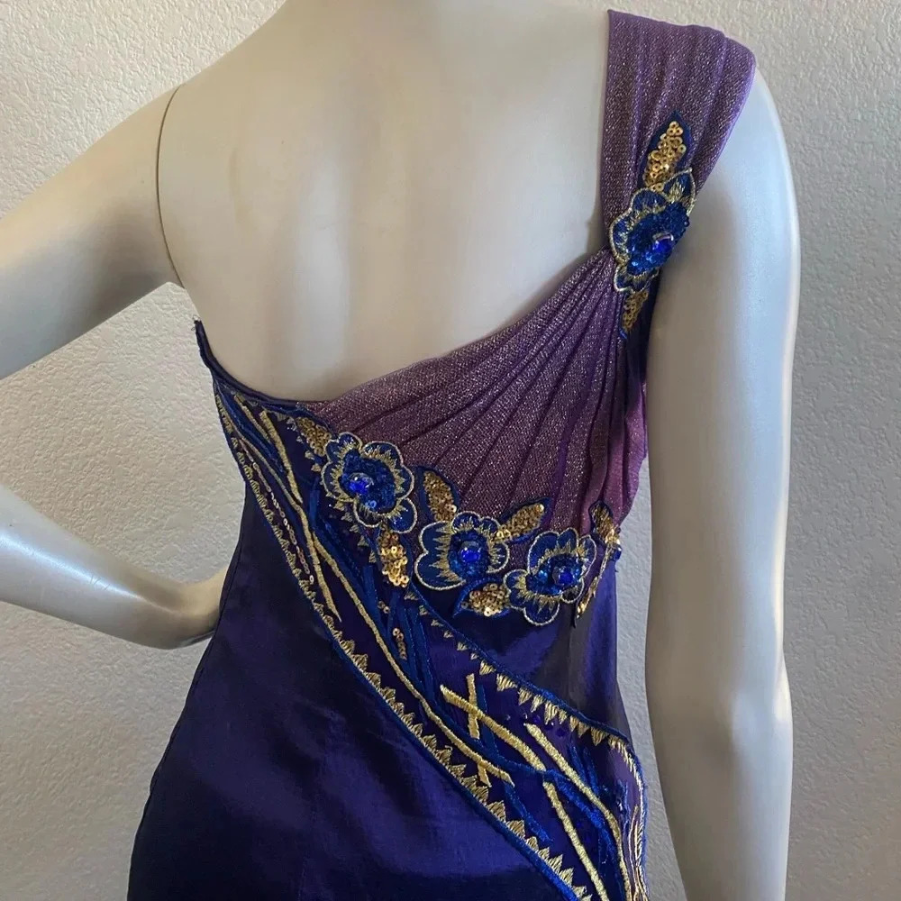Aspeed One Shoulder Gown Size Small - Picture 16 of 17